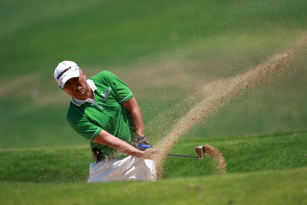 Finna Golf & Country Club Prigen Экстерьер фото